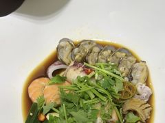 -红鼎豆捞·非遗鲍皇汤火锅(宝丰路店)