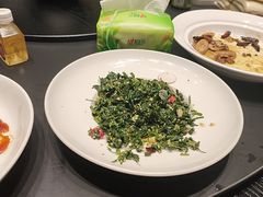 -艳阳天民俗村(公园路店)