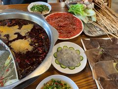 -碟滋味牛肉串串香火锅(田盛街店)
