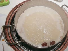 -洪氏嗨捞·猪肚鸡火锅(阳光天地店)