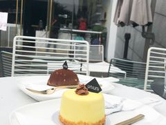 -UNI UNI(环亚凯瑟琳店)