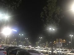 -融创茂-停车场