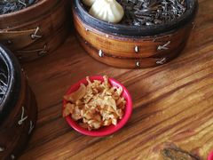 -罗卜李包子羊肉汤