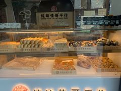 面包甜点陈列柜-纯坊佳哥手作(江汉路店)
