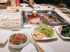 -海底捞火锅鲜切牛肉主题店(长寿路店)