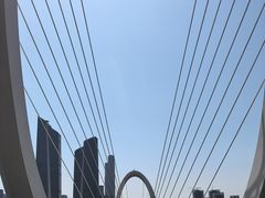 -南京眼步行桥