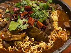 -包整·丝娃娃(一览甲秀楼风景店)