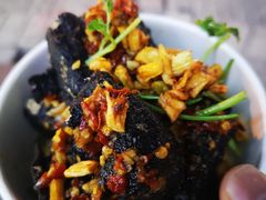 -黑色经典臭豆腐·湖南特产(步行街店)