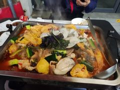 -后街佬·炭火鲜鱼杂(南城店)