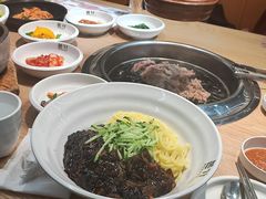 韩式炸酱面-本家韩国烤肉(青岛万象城店)
