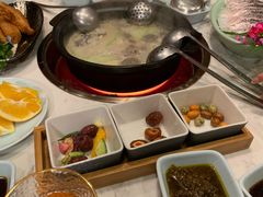 -捞神煲汤火锅(湖滨商业街店)