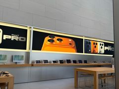 -Apple零售店(华贸购物中心店)