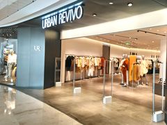 门面-URBAN REVIVO(高德置地广场·春广场店)