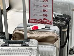 -梅龙镇广场