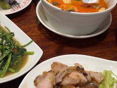 -Dang restaurant (patong phuket)