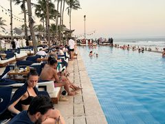 -FINNS Beach Club