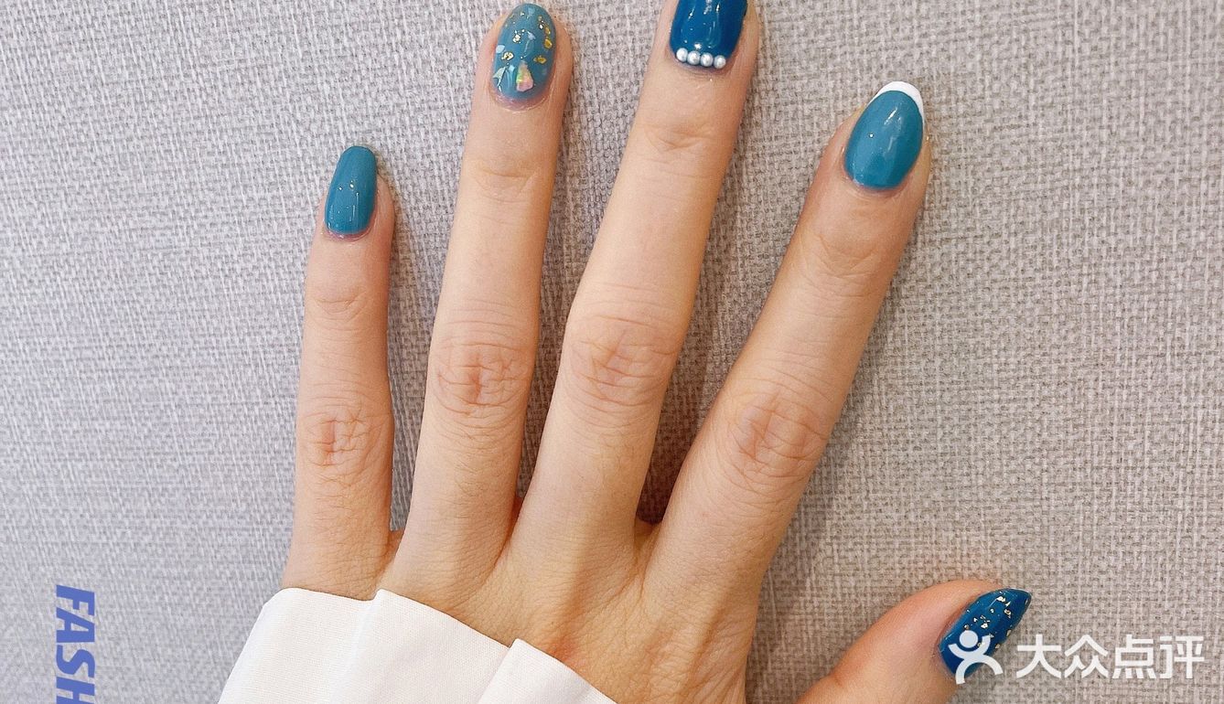 天津探店｜蓝色系珍珠贝壳🐚显白撞色美甲💅