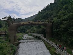 -梅岭月亮湾山体公园
