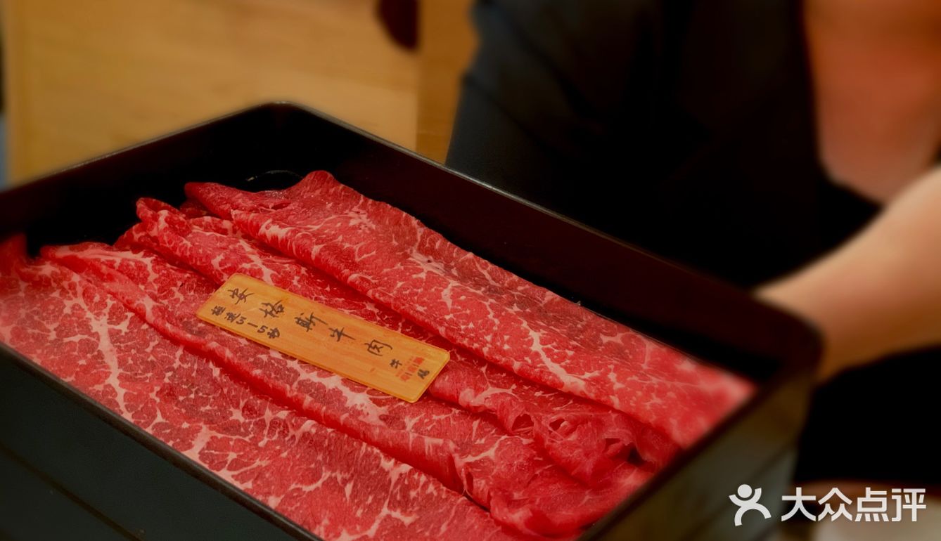 瞬间被治愈！寿喜锅、M4澳洲和牛，每次都吃到光盘