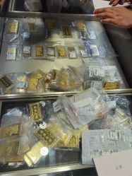 -周大福CHOW TAI FOOK(浦东八佰伴店)