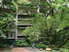 -香港大学