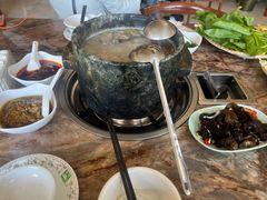 -鲁朗纳麦石锅鸡庄园