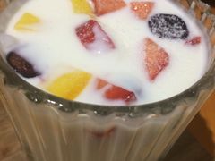 鲜果手工酸奶-素咫咖啡CLIFEROSE