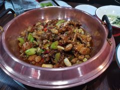 -虾弄弄海派小龙虾·牛羊蝎子火锅