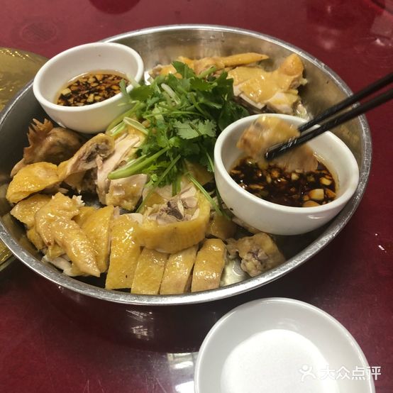 荷香美食城
