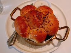 餐前面包黄油-壳里西餐厅Coquille Seafood Bistro(蒙自路店)