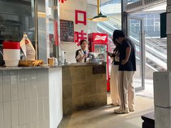 -方铲铲·成都板凳面(滨江银泰店)