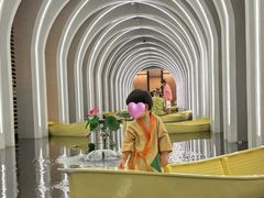 -涨巢·潮玩水疗局