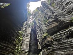 -梭布垭石林景区