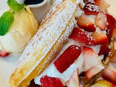 -ROAST coffee & eatery