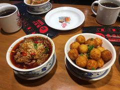 -炉小二铜锅牛蛙•川湘菜(三里屯店)