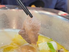 -鲜入围煮花胶鸡海鲜火锅