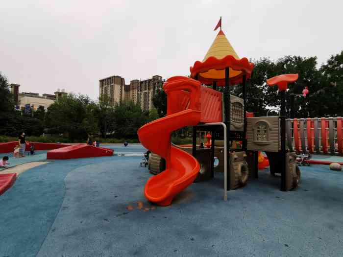 乐跑公园-"来通州找朋友,看到楼下有公园,身为公园控.