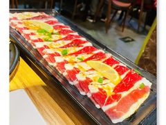 柠檬香草黑椒牛五花-小米烤肉-泥炉炭烤(常营店)