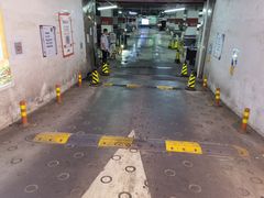 -BHG Mall（顺义店）-停车场