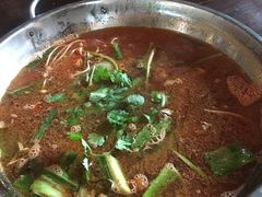-野山舂·贵州现舂酸汤牛肉(东山店)