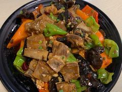 红烧羊排-马黑哥椒麻鸡(清江山水店)