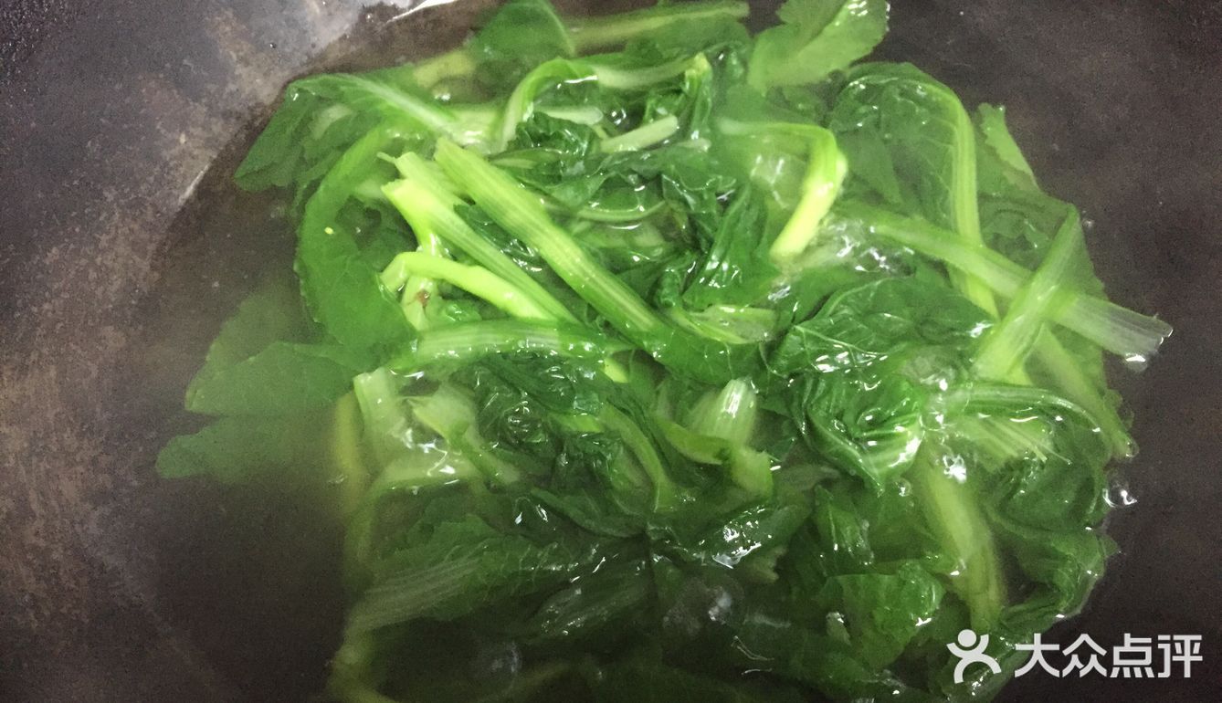 养生健康的绿色菜汤之小白菜粉丝汤