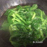 养生健康的绿色菜汤之小白菜粉丝汤