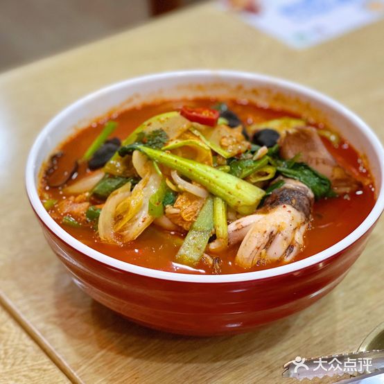 吗哪食堂(井亭大厦店)