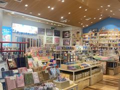 -猫的天空之城概念书店(印象城购物中心店)