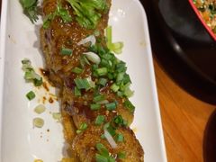 -爆炸头阿姨小四川正宗川味小吃(无任何分店)