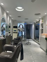 -明洞造型精品烫染