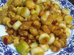 宫保鸡腿肉-天天初二·天津传统捞面·天津特色菜(凌奥总店)