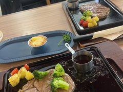 -必胜客(砂之船中东奥莱店)