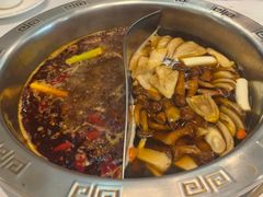 -天宜隆蘑菇宴火锅(石景山旗舰店)